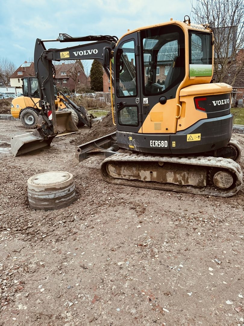 Erdarbeiten und Baggerarbeiten